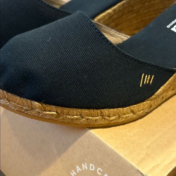 Viscata Black Espadrille Wedges - Picture 4 of 7